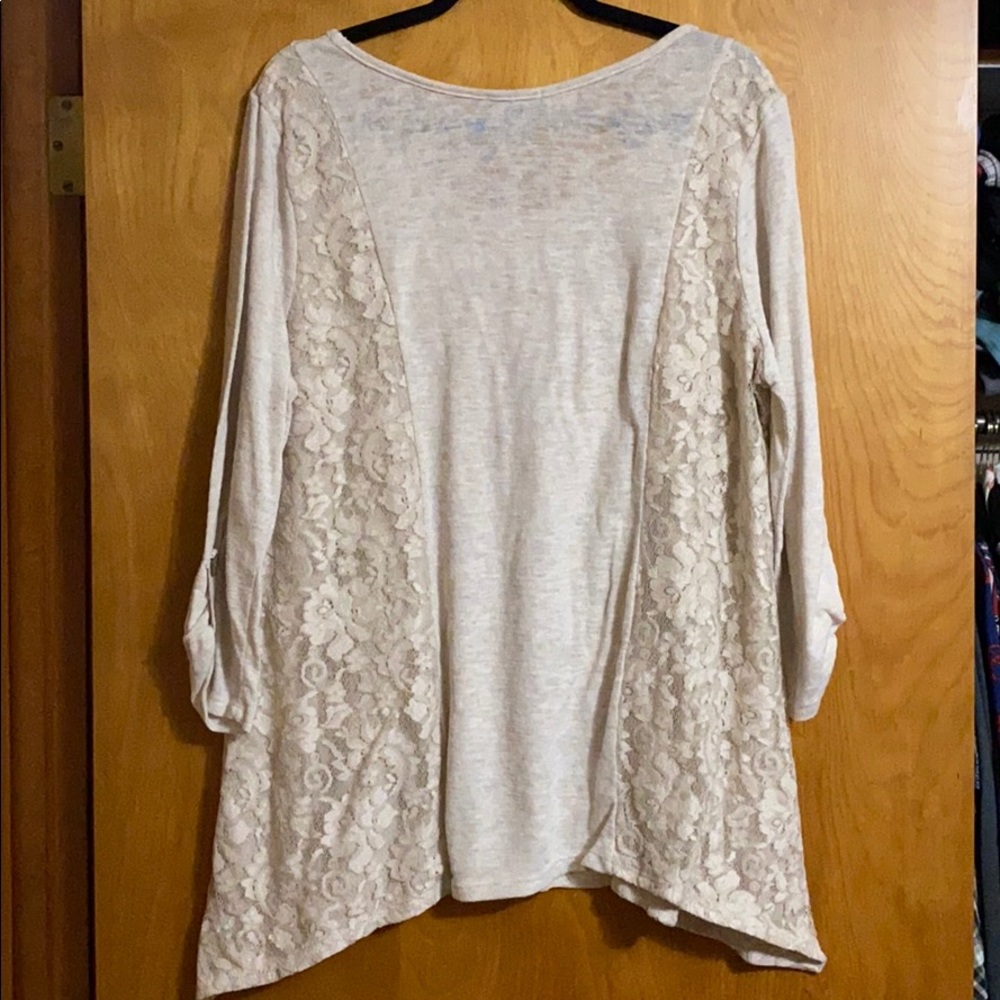 GUC oatmeal lace sweater with 3/4 sleeve size 2xl - Picture 4 of 4